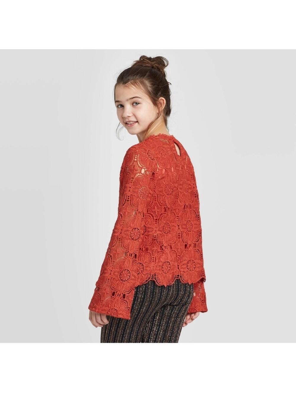 Art Class SZ M 7/8 Crochet Lace Bell Sleeve Top Clay Red Girls Blouse
